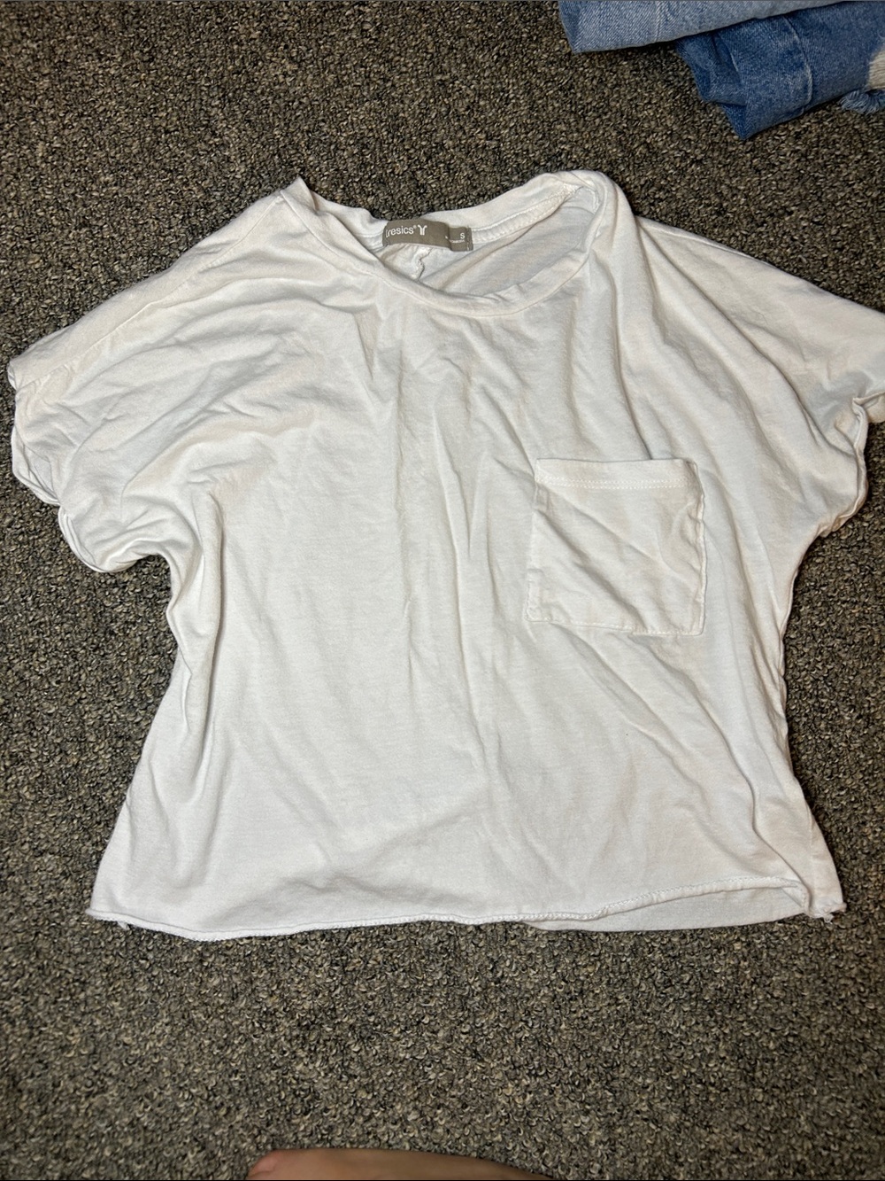 Tresics White Short Sleeve Pocket Tee